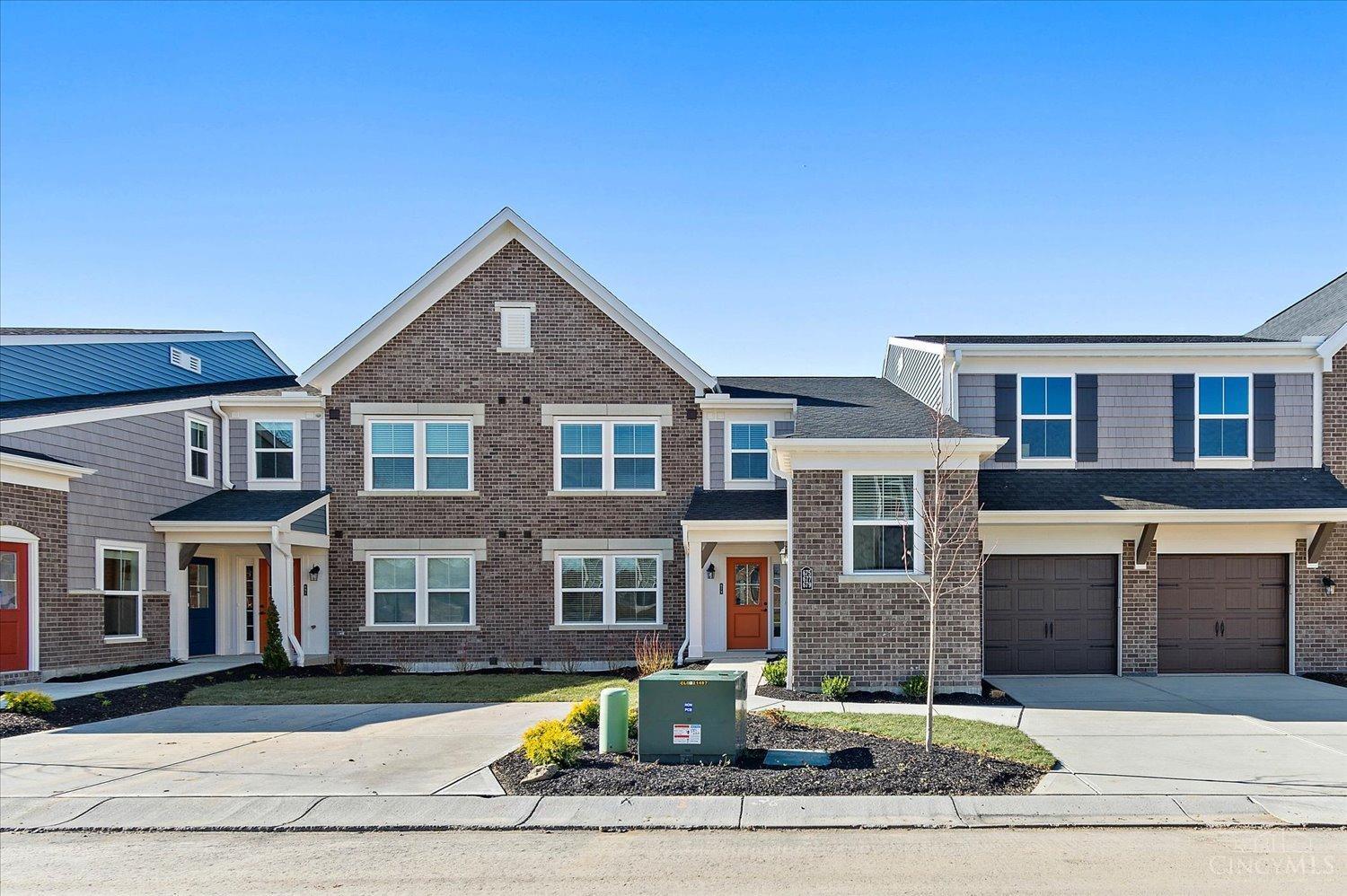 677 Tradition Ridge, Unit 77103 Cincinnati, OH 45245 - Photo 1 of 28 Gallery Image 1