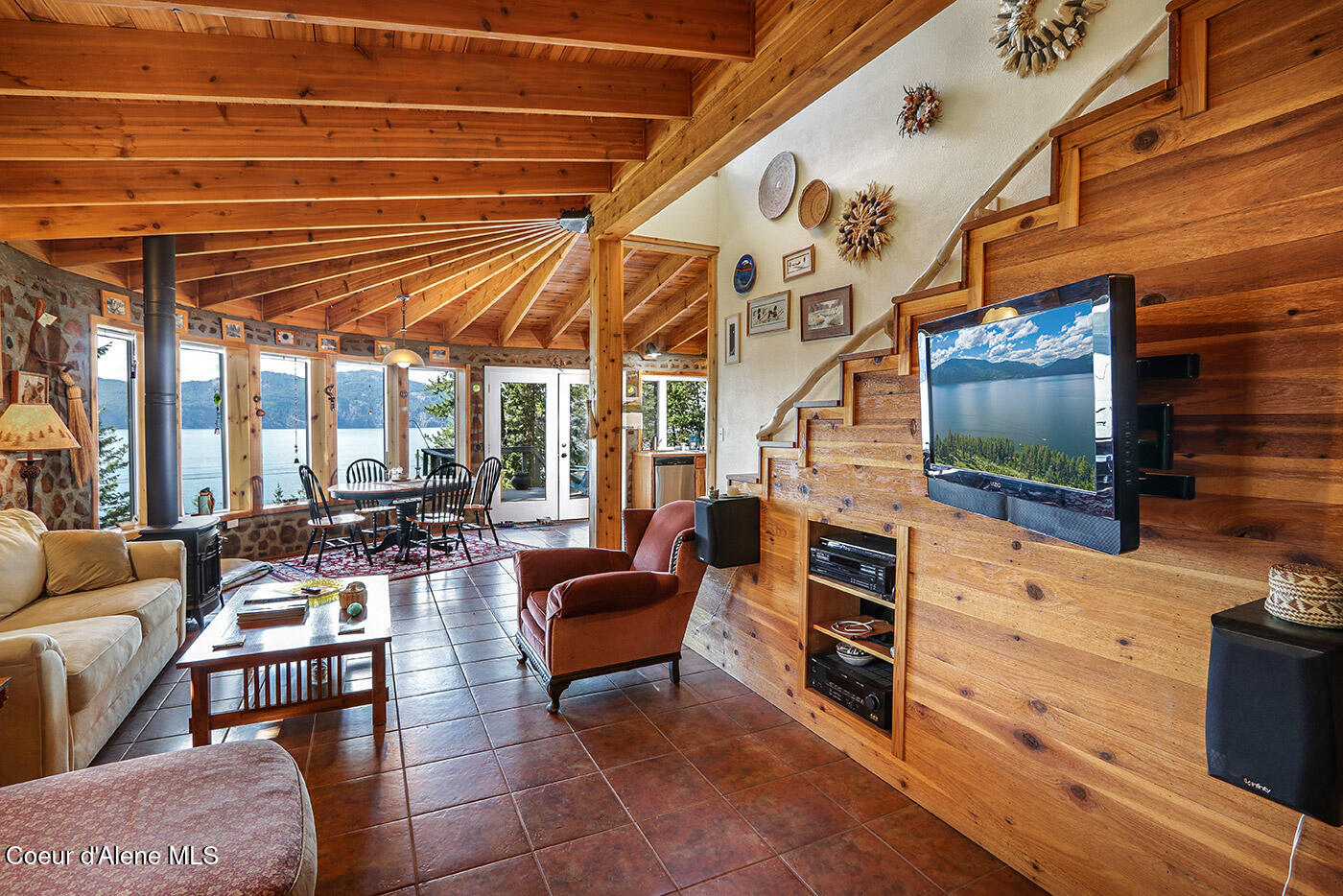 812 Pine Cove Road Clark Fork, ID 83811 - Photo 4 of 37 Living-Room