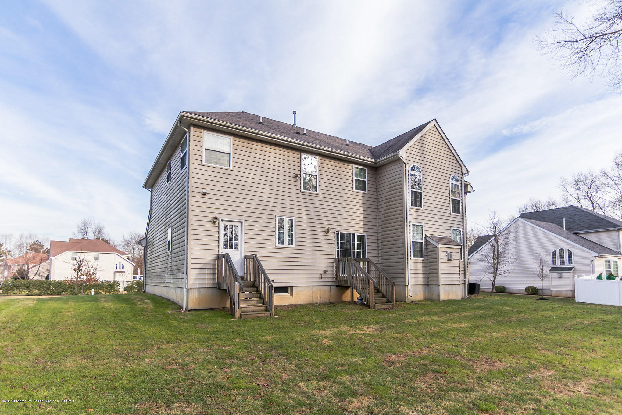 19 Emily Road Manalapan, NJ 07726 - Photo 5 of 34 1 (5)