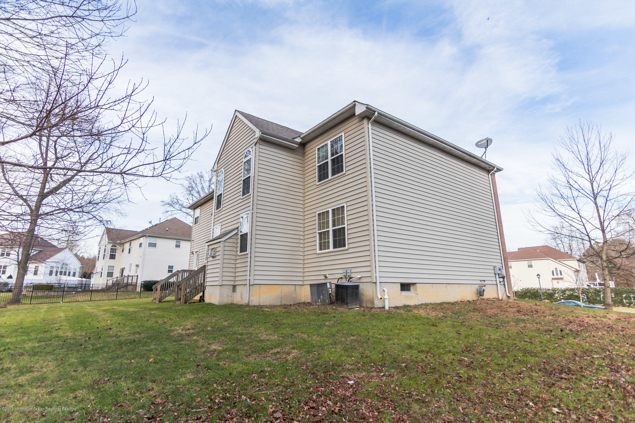 19 Emily Road Manalapan, NJ 07726 - Photo 7 of 34 1 (7)
