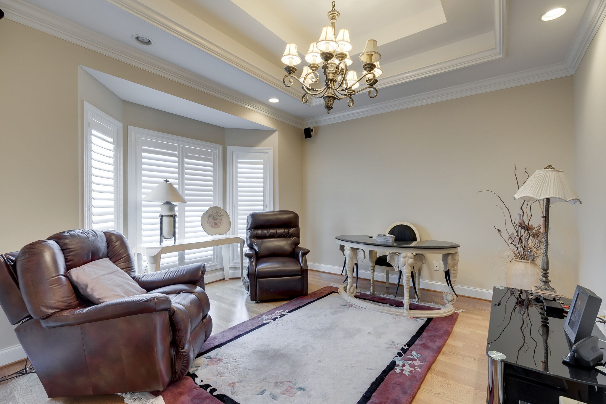 69 Blue Ridge Trace Hendersonville, TN 37075 - Photo 33 of 50 a living room with furniture and a chandelier