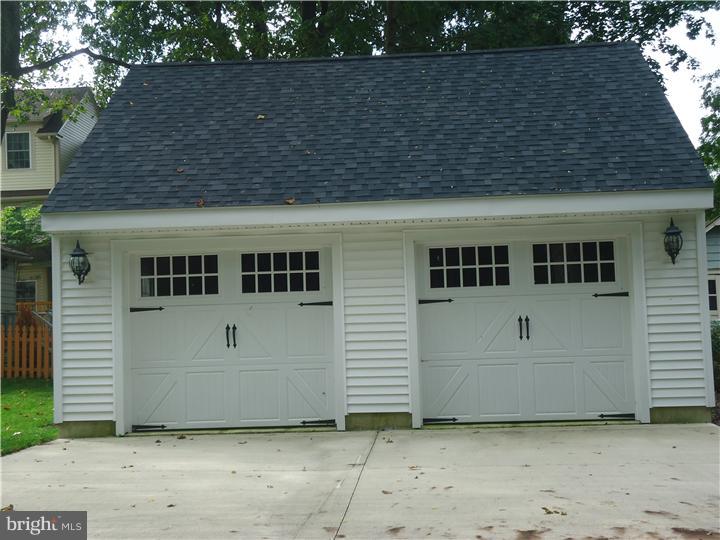 300 Chestnut Street Haddonfield, NJ 08033 - Photo 17 of 18 Garage