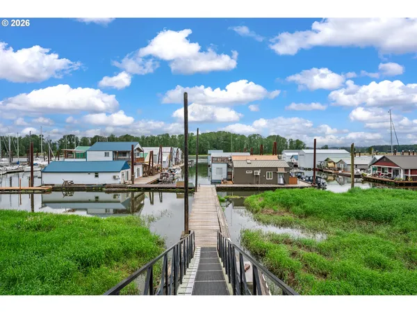 $114,900 | 104 South River Street, Unit 4, St. Helens, OR 97051