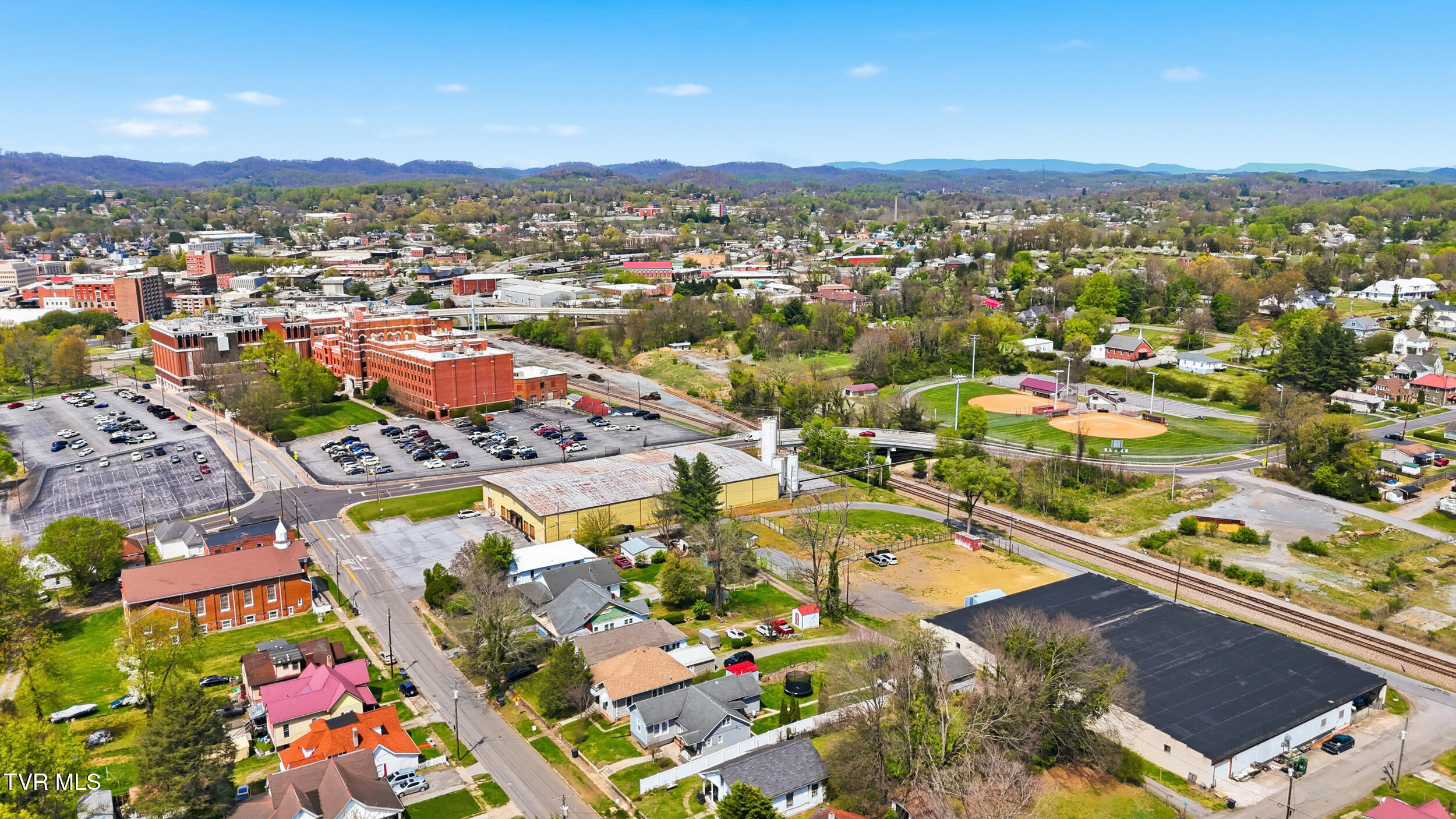 635 5th Street Bristol, TN 37620 - Photo 30 of 33 30_635 5th st-1