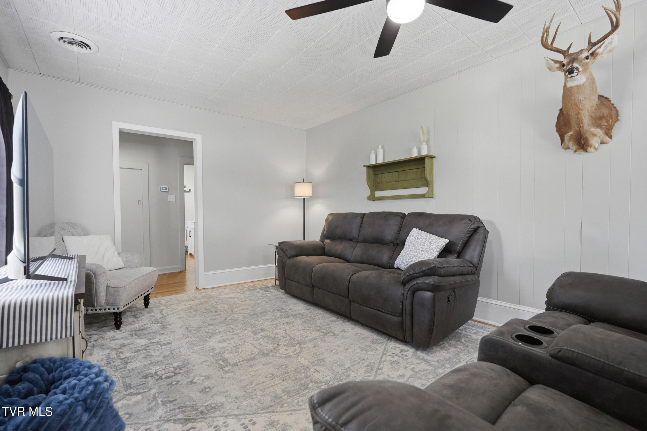 635 5th Street Bristol, TN 37620 - Photo 5 of 33 5_635 5th st-7