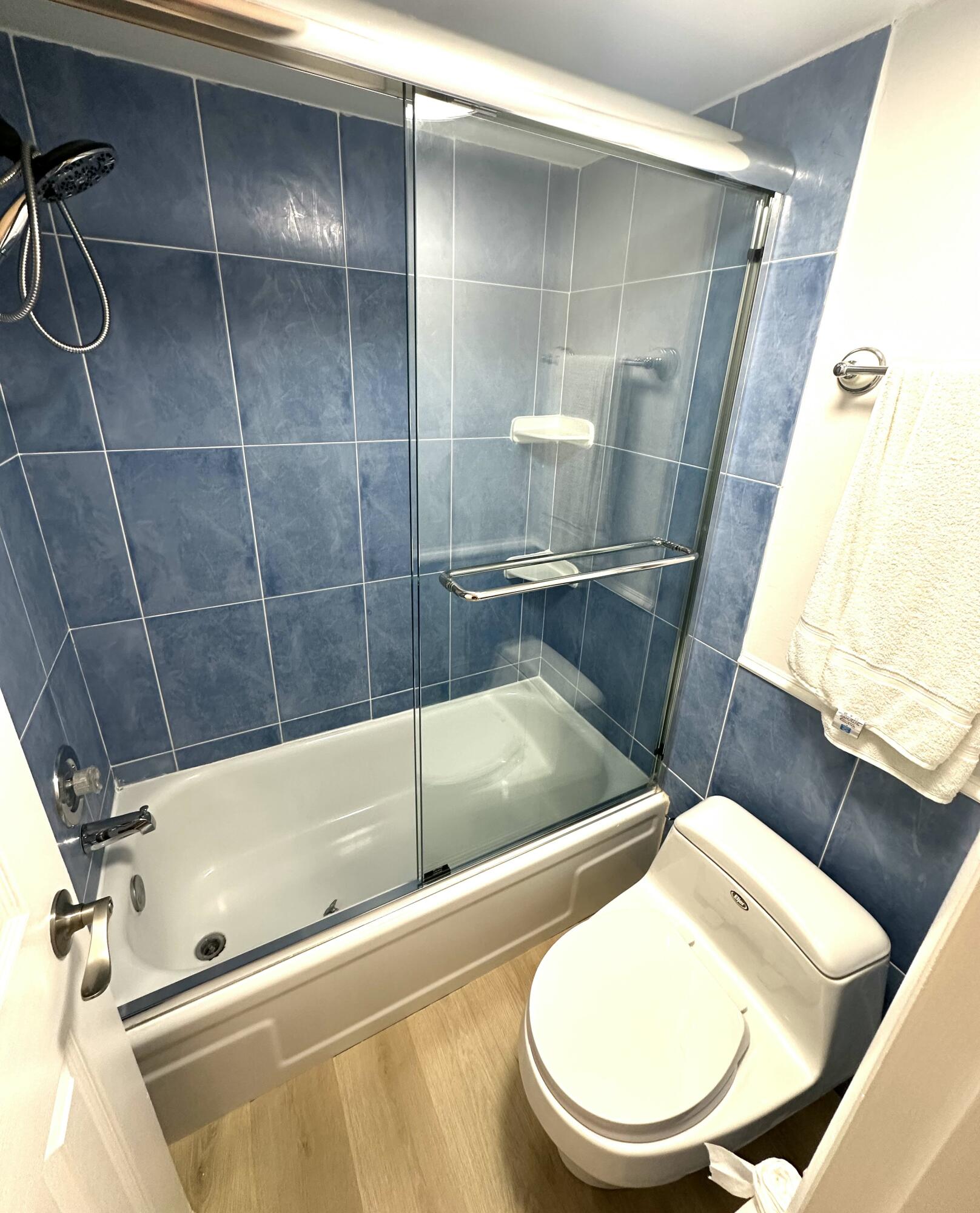 3540 South Ocean Boulevard, Unit 409 South Palm Beach, FL 33480 - Photo 13 of 28 IMG_3476