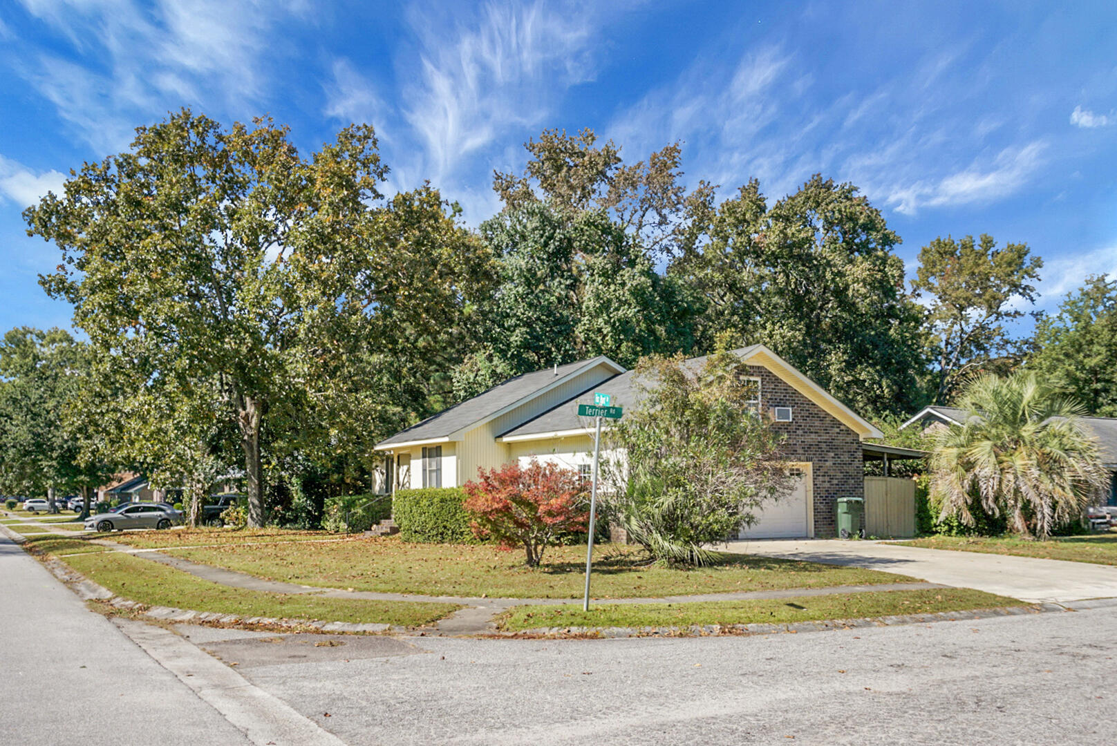 401 Terrier Road Goose Creek, SC 29445 - Photo 3 of 50 DSC00825