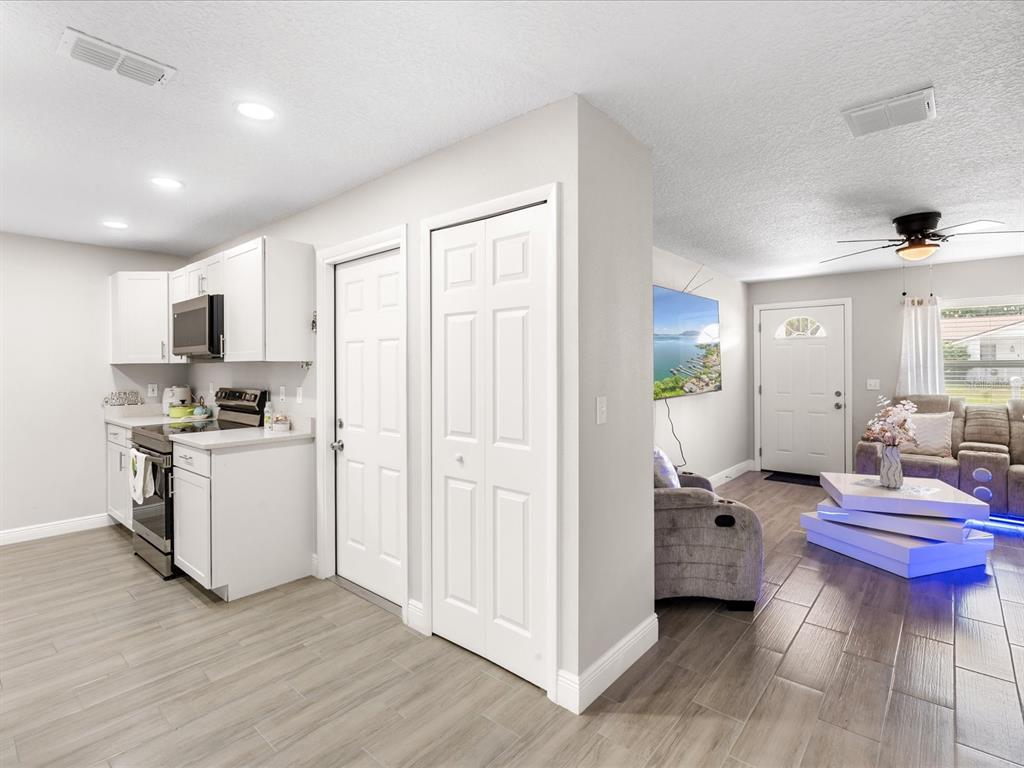 871 Darwin Drive Altamonte Springs, FL 32701 - Photo 5 of 18