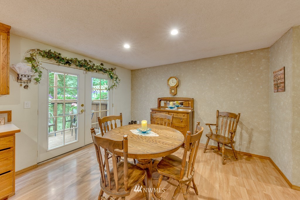 23231 53rd Avenue Southeast Bothell, WA 98021 - Photo 8 of 24