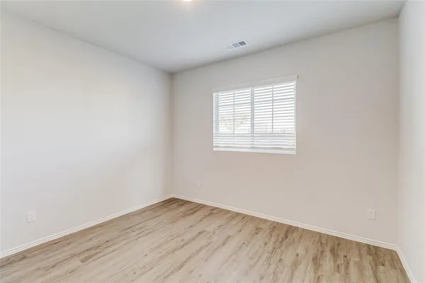 $1,965 | 1304 Ester Lane, Ennis, TX 75119