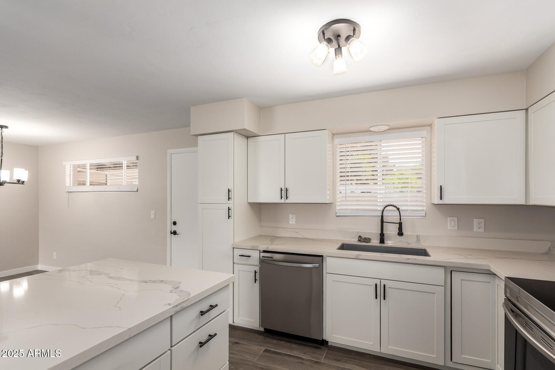 143 West Ray Road Chandler, AZ 85225 - Photo 12 of 35 15 - Ray