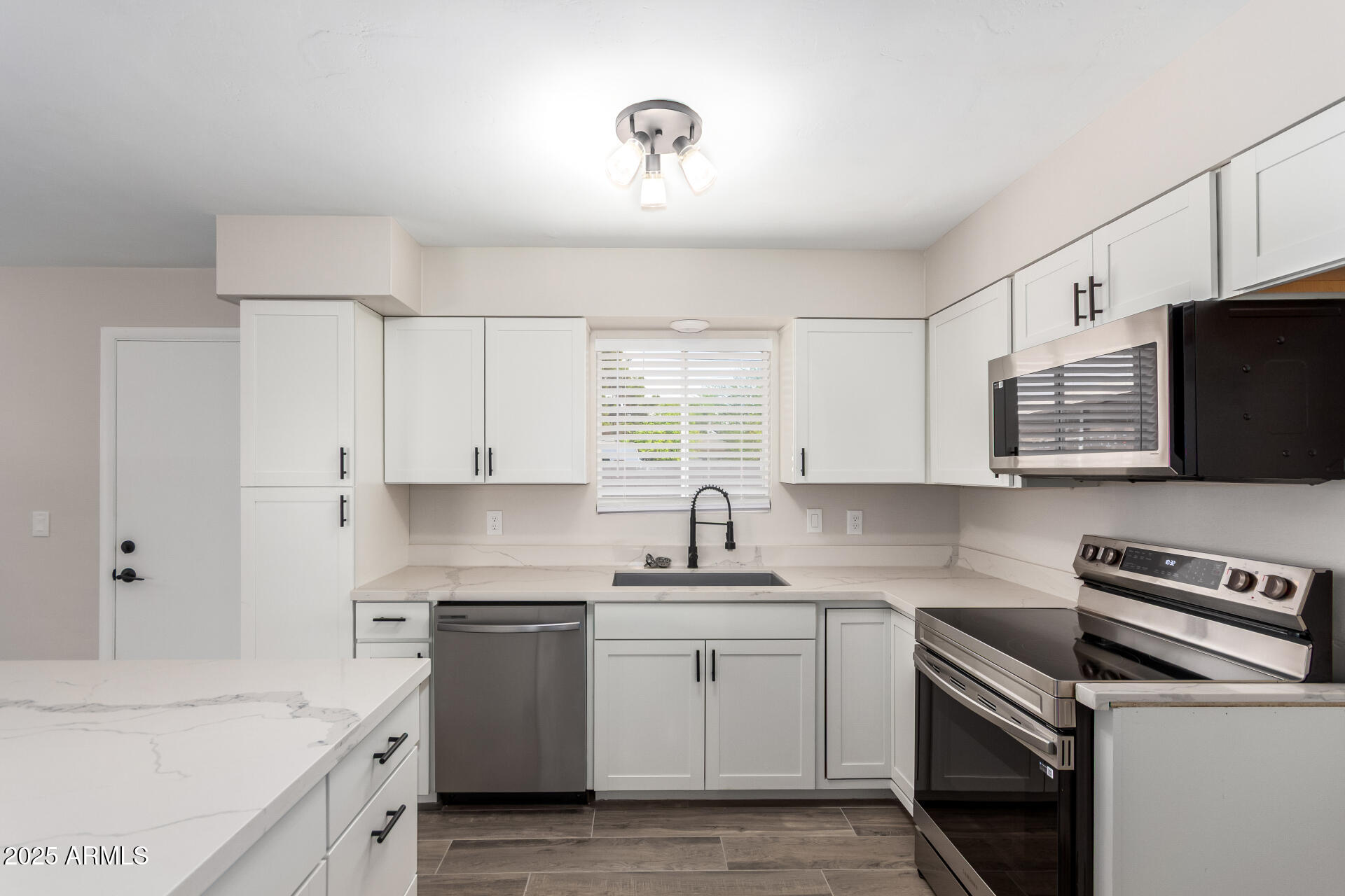 143 West Ray Road Chandler, AZ 85225 - Photo 15 of 35 19 - Ray