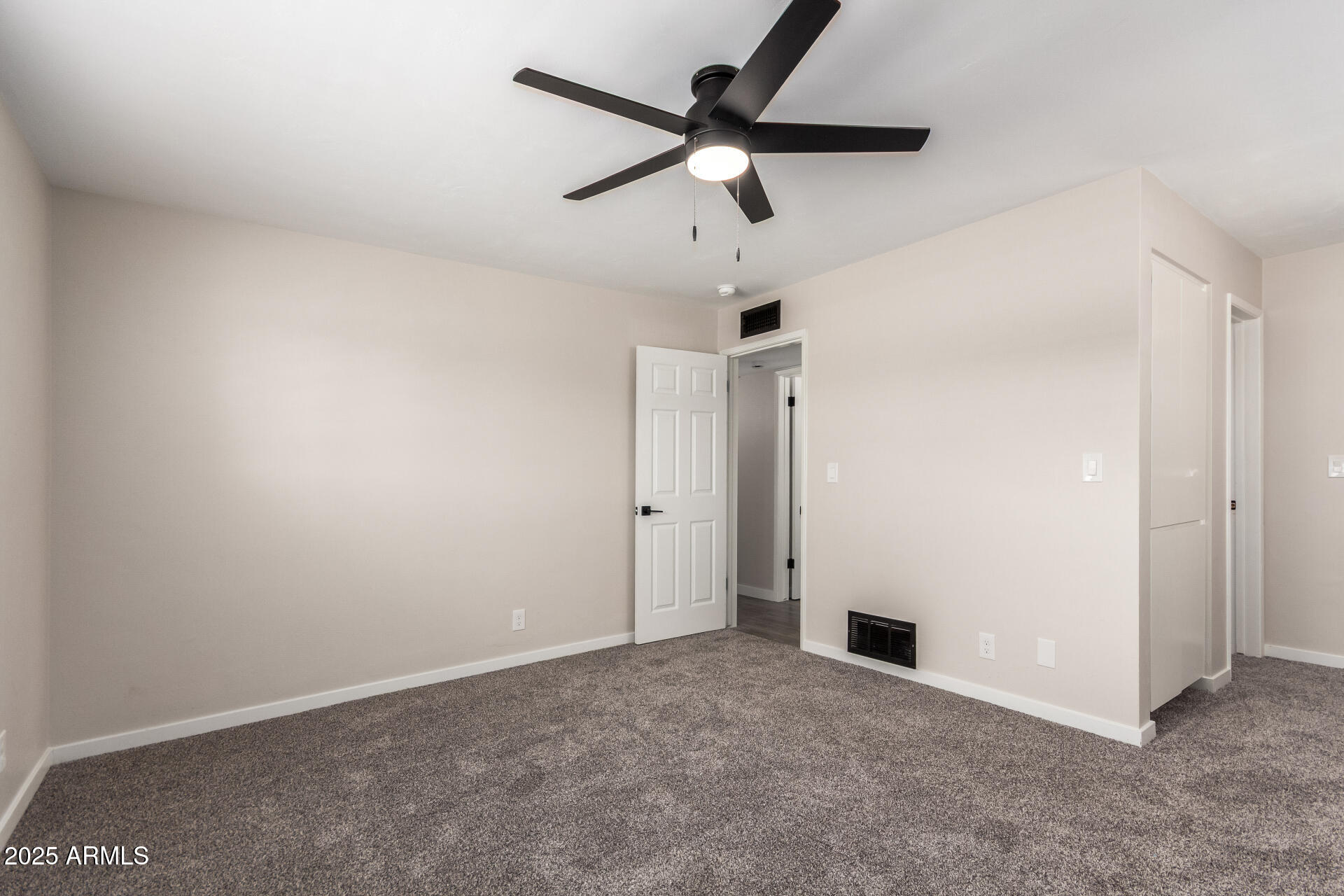 143 West Ray Road Chandler, AZ 85225 - Photo 17 of 35 21 - Ray