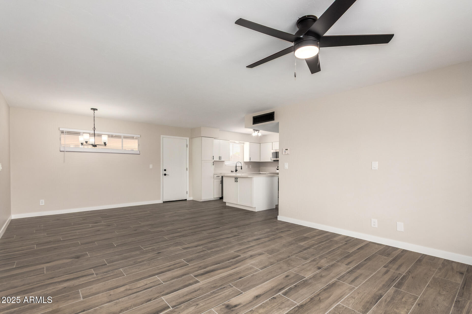 143 West Ray Road Chandler, AZ 85225 - Photo 6 of 35 09 - Ray