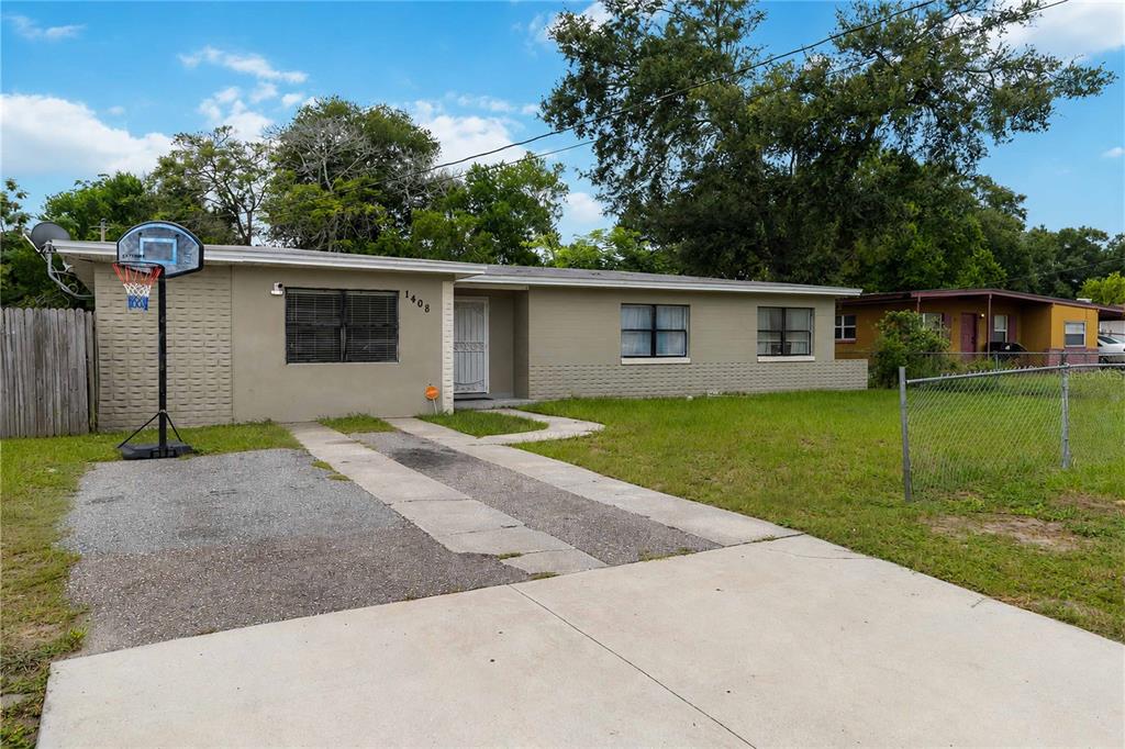 1408 Roger Babson Road Orlando, FL 32808 - Photo 3 of 29