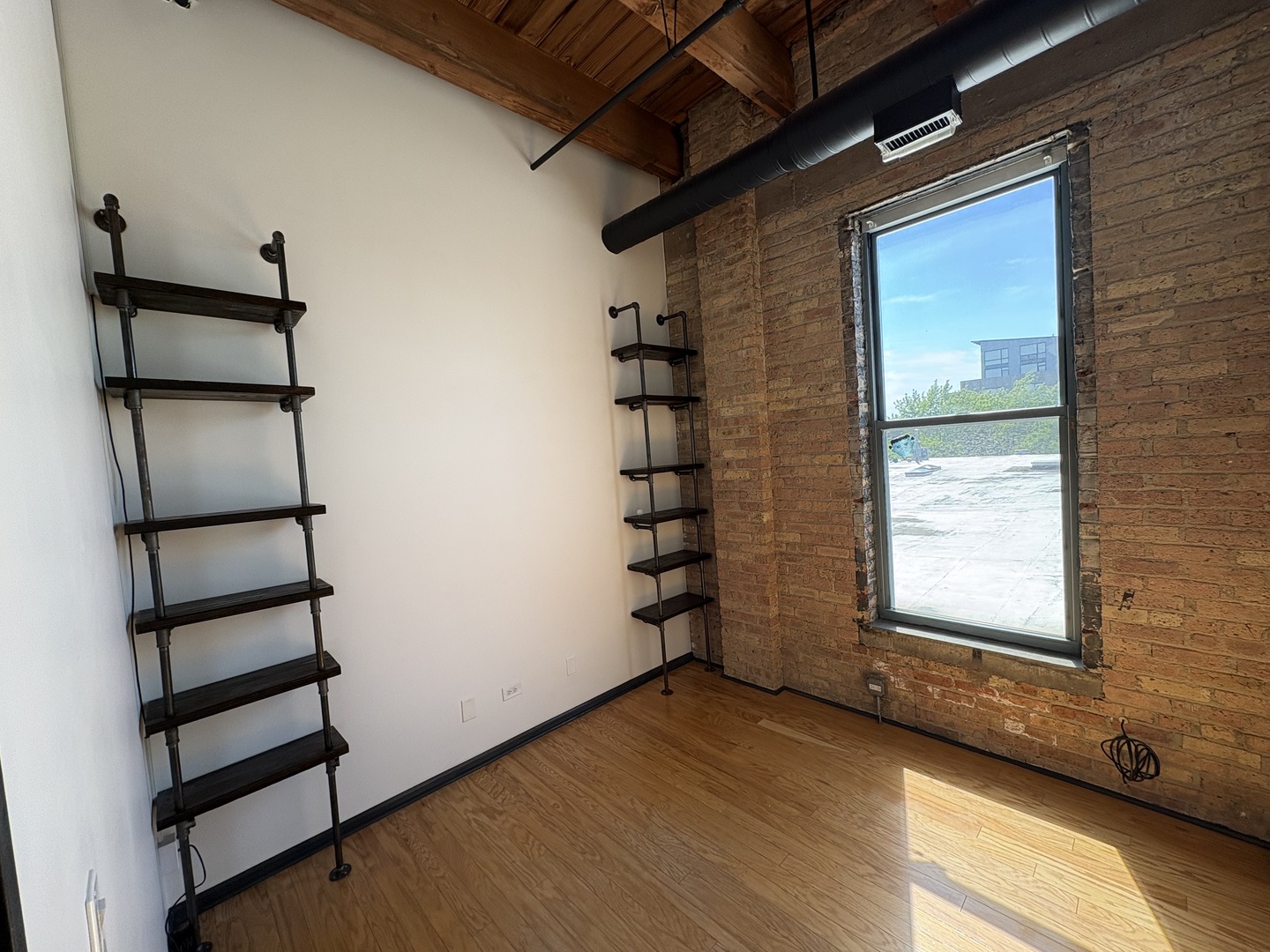 1733 West Irving Park Road, Unit 412 Chicago, IL 60613 - Photo 14 of 20