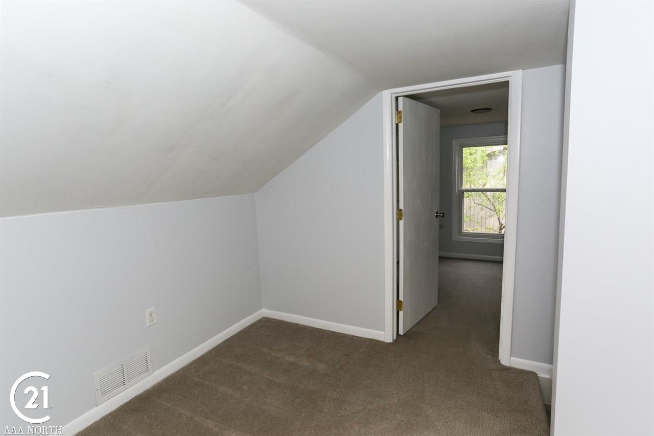 2895 Walsh Drive Rochester Hills, MI 48309 - Photo 32 of 38