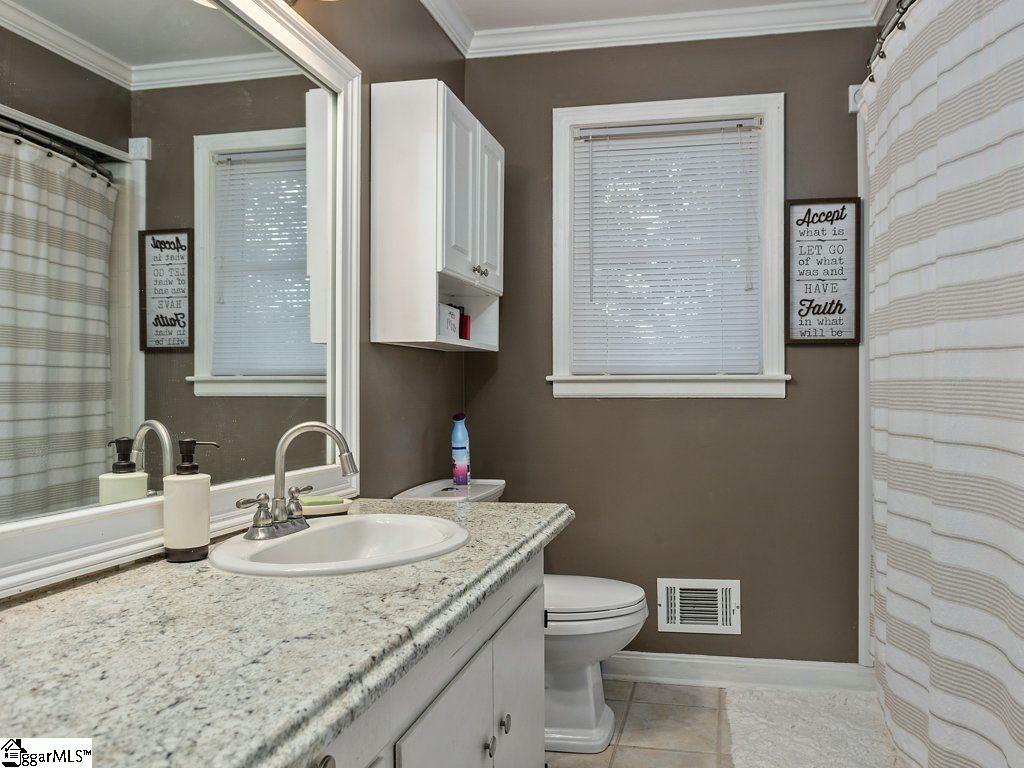 458 Old Boiling Springs Road Spartanburg, SC 29303 - Photo 4 of 29 Gallery Image 4