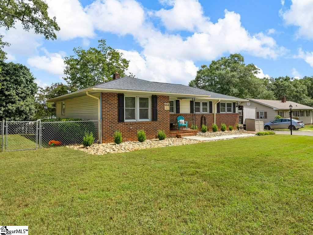 458 Old Boiling Springs Road Spartanburg, SC 29303 - Photo 6 of 29 Gallery Image 6