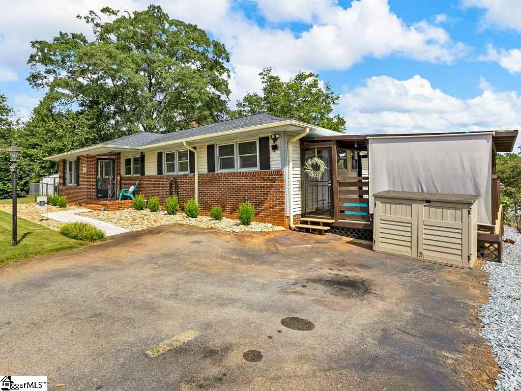 458 Old Boiling Springs Road Spartanburg, SC 29303 - Photo 7 of 29 Gallery Image 7