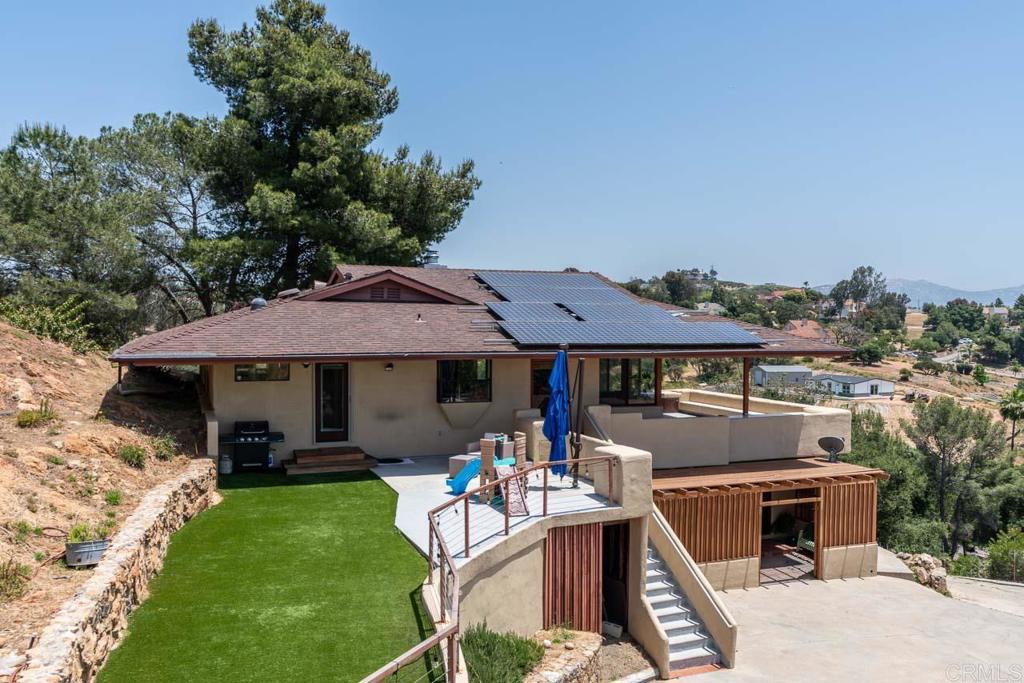315 Alpine Heights Road Alpine, CA 91901 - Photo 33 of 42 a front view of a house with garden