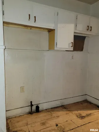 $30,000 | 515 North 2nd Street, Pekin, IL 61554