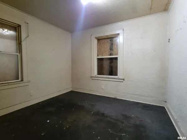 $30,000 | 515 North 2nd Street, Pekin, IL 61554