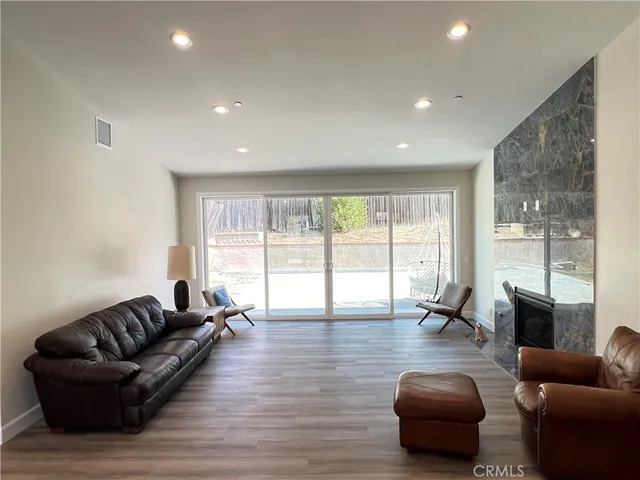 $5,500 | 1011 Hyde Park Drive, Santa Ana, CA 92705