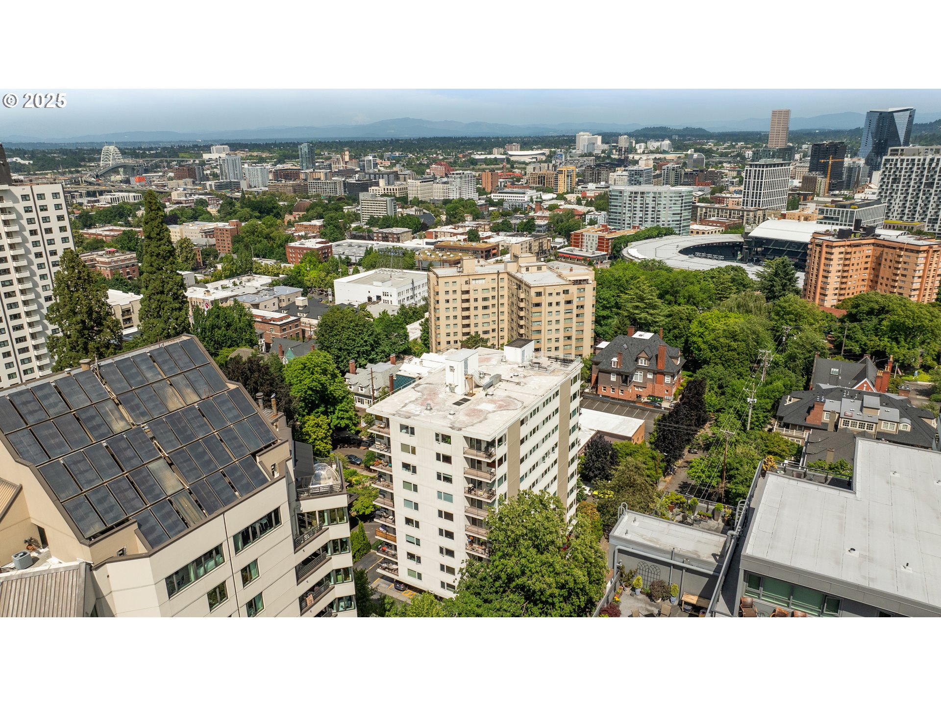 2211 Southwest Park Place, Unit 903 Portland, OR 97205 - Photo 29 of 34 a view of a city