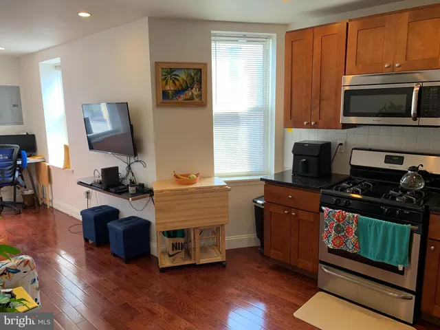 $1,200 | 5137 Hazel Avenue, Unit 3, Philadelphia, PA 19143