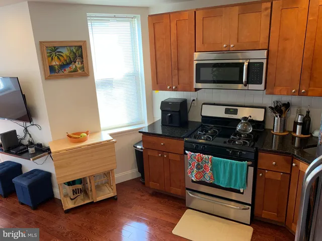 $1,200 | 5137 Hazel Avenue, Unit 3, Philadelphia, PA 19143