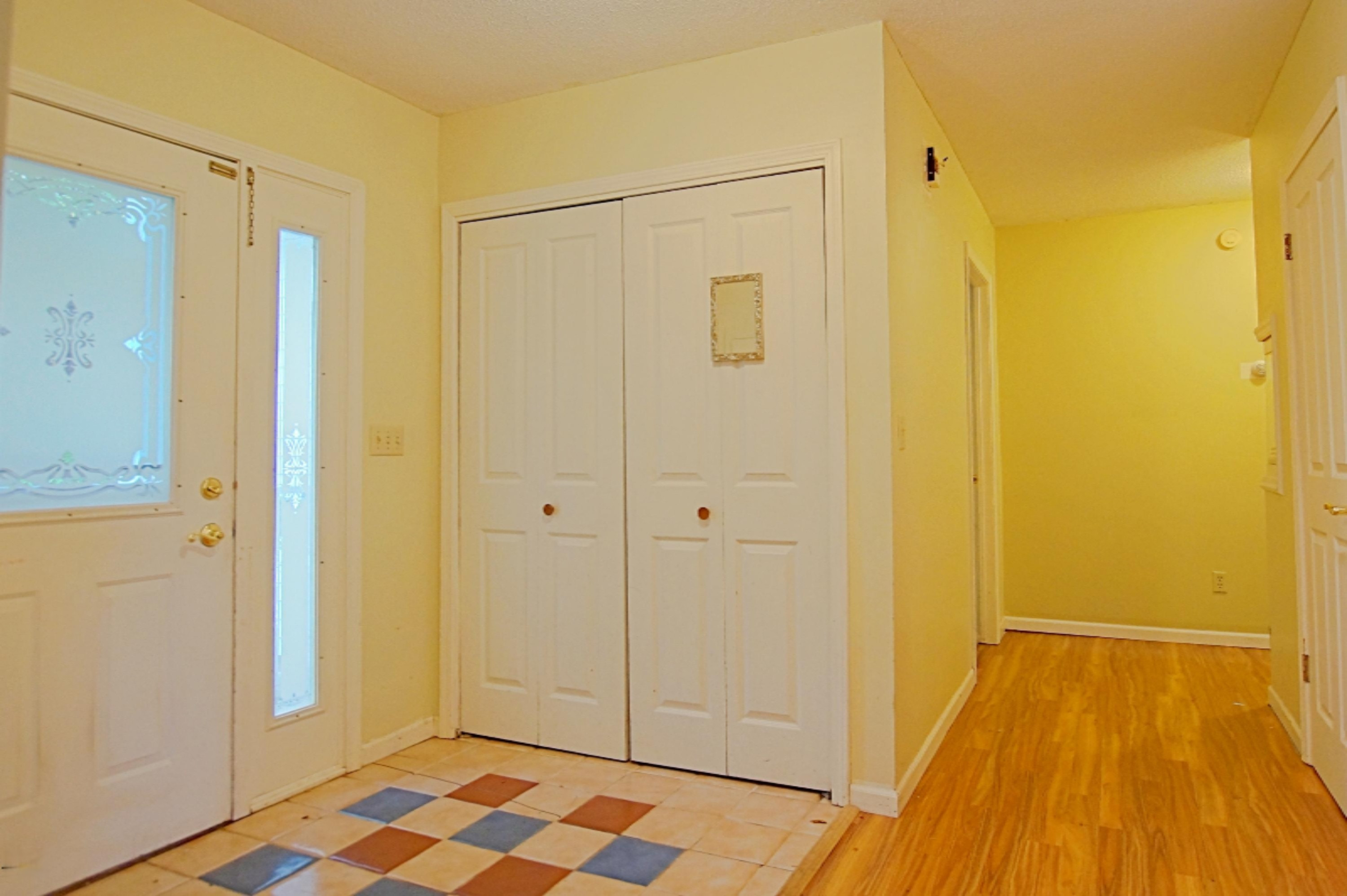 1347 South Mill Iron Road Muskegon, MI 49442 - Photo 7 of 16 Foyer