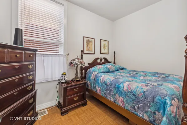 $505,000 | 2242 West Taylor Street, Chicago, IL 60612