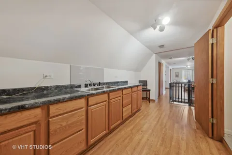 $505,000 | 2242 West Taylor Street, Chicago, IL 60612