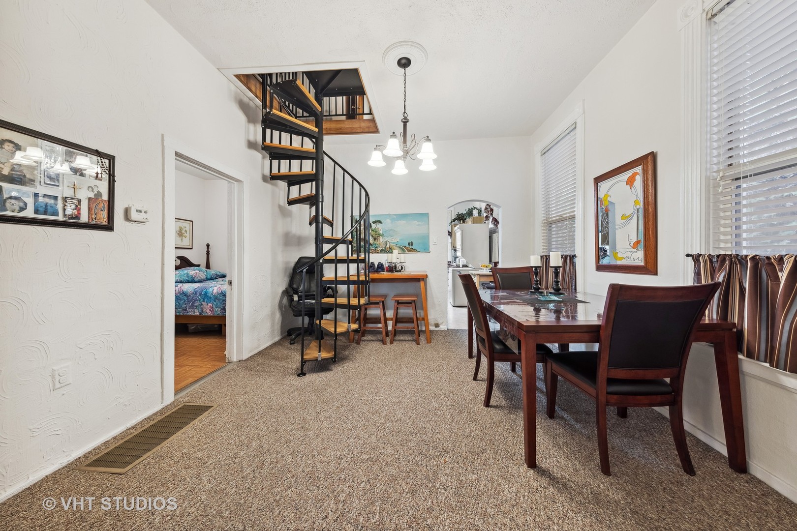 2242 West Taylor Street Chicago, IL 60612 - Photo 6 of 23