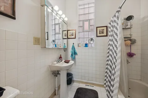 $505,000 | 2242 West Taylor Street, Chicago, IL 60612