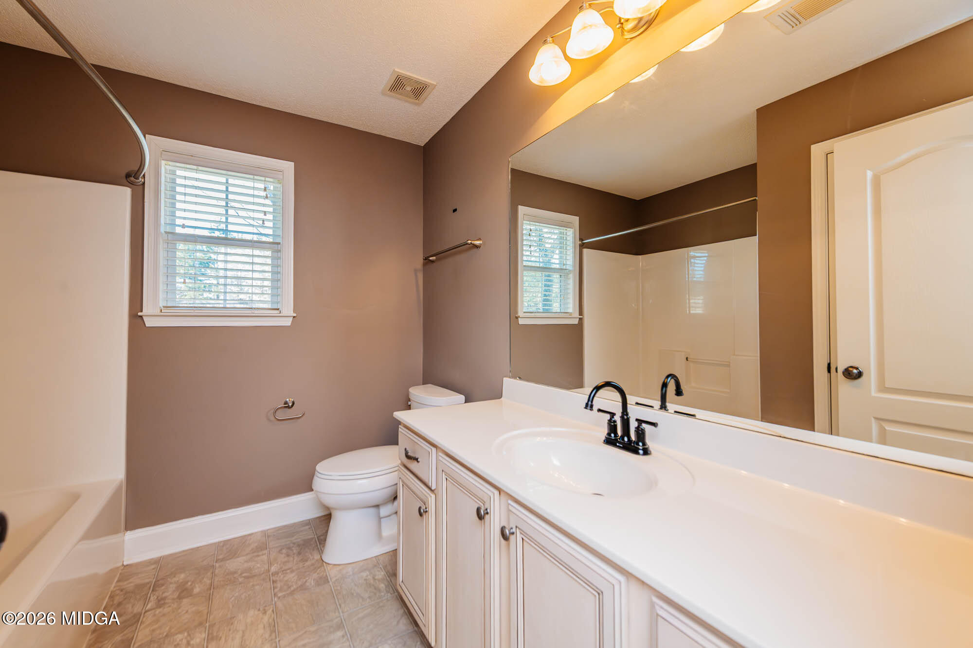 100 Crystal Ridge Circle Byron, GA 31008 - Photo 24 of 36 DSC_1704