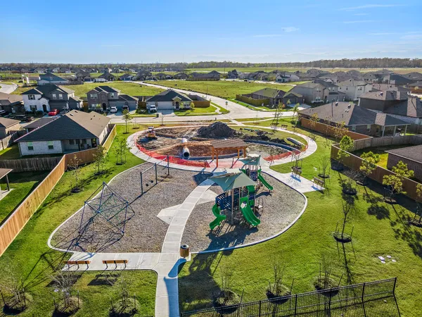 $304,900 | 310 Long Br Drive, Dayton, TX 77535