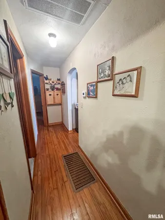 $95,000 | 118 East Franklin Street, Mount Sterling, IL 62353
