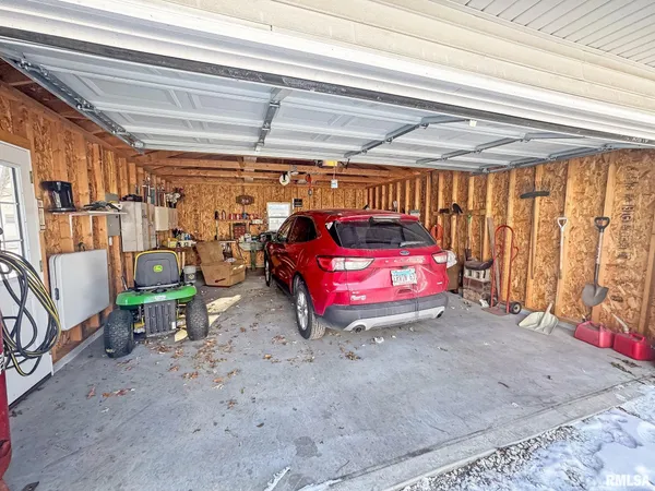 $95,000 | 118 East Franklin Street, Mount Sterling, IL 62353