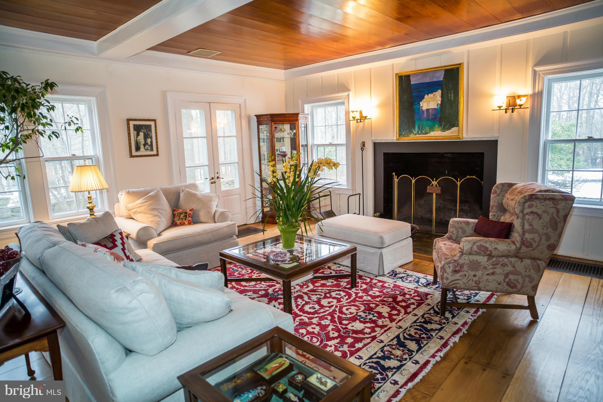 1714 Zulla Road Middleburg, VA 20117 - Photo 14 of 30 Living Room
