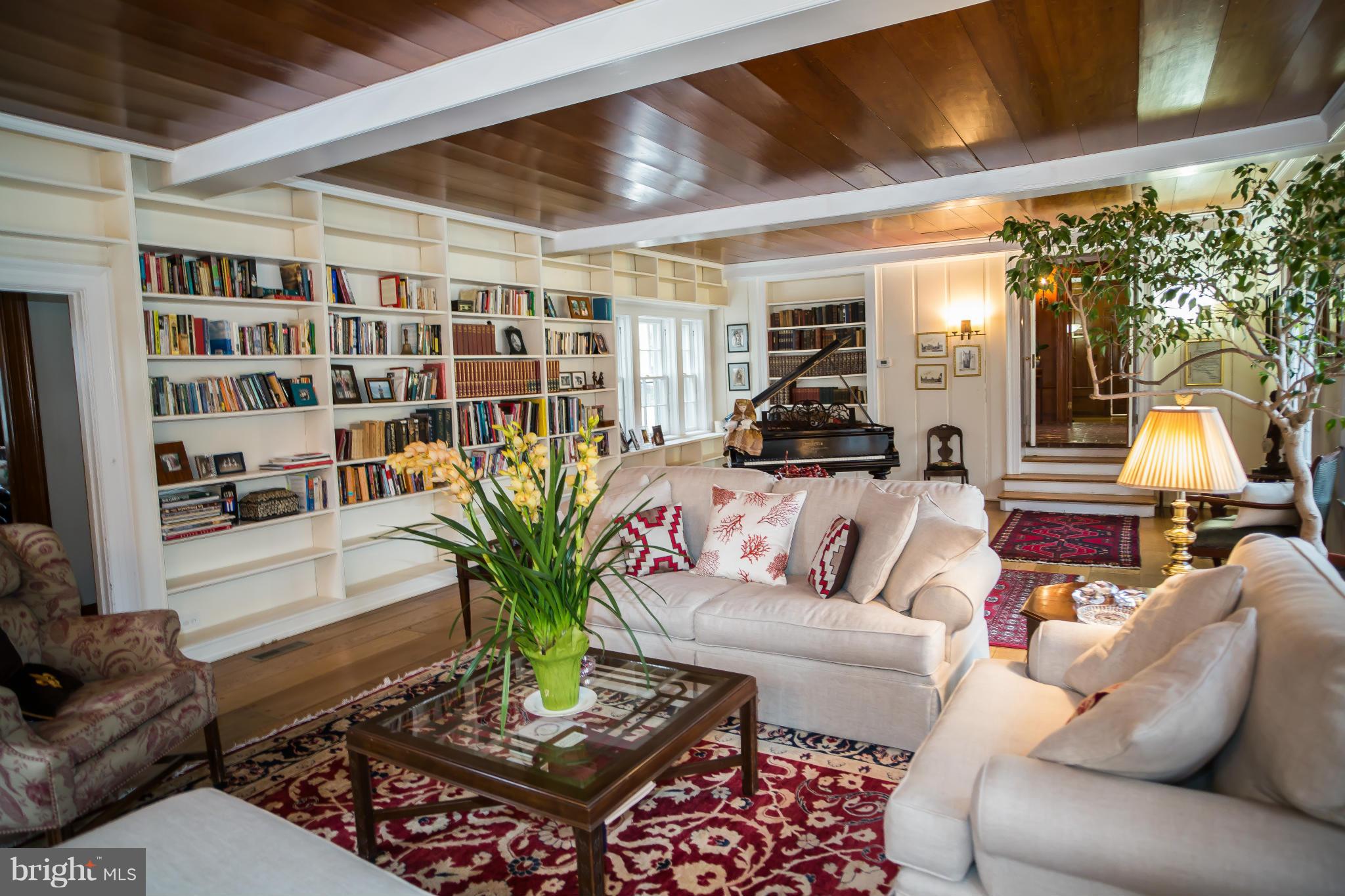 1714 Zulla Road Middleburg, VA 20117 - Photo 15 of 30 Living Room