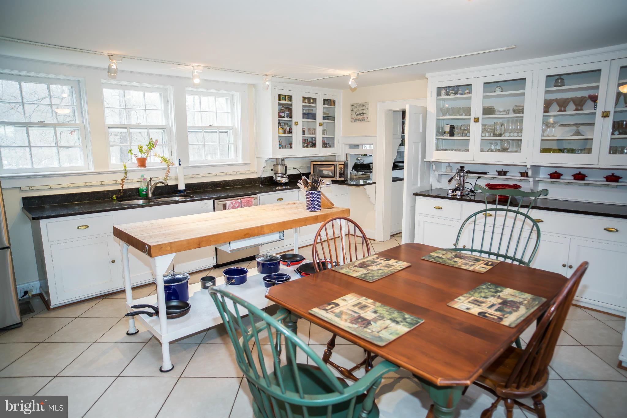 1714 Zulla Road Middleburg, VA 20117 - Photo 6 of 30 Kitchen