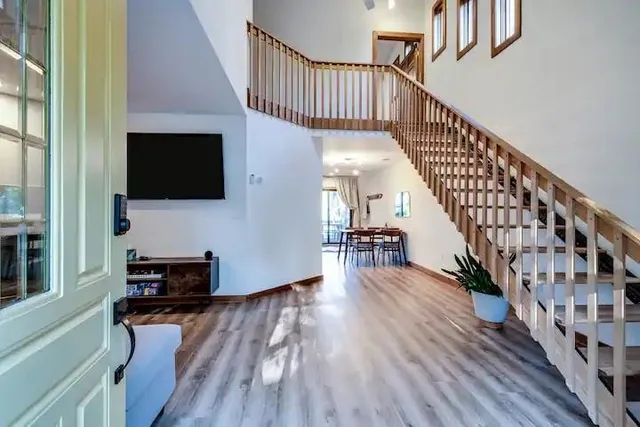 $2,610 | 6011 South, Unit 6011, McFarland, WI 53558