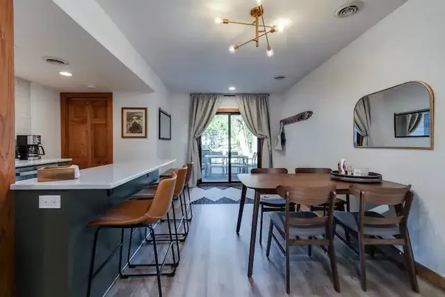 $2,610 | 6011 South, Unit 6011, McFarland, WI 53558