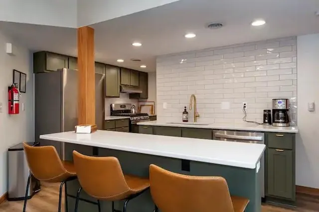 $2,610 | 6011 South, Unit 6011, McFarland, WI 53558