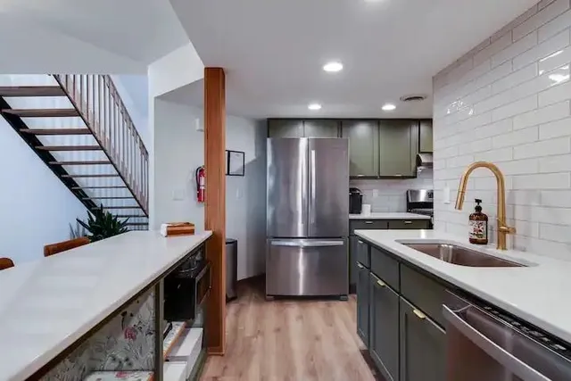 $2,610 | 6011 South, Unit 6011, McFarland, WI 53558