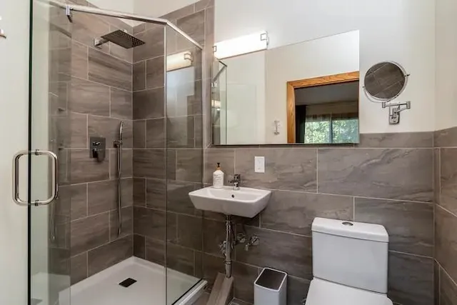 $2,610 | 6011 South, Unit 6011, McFarland, WI 53558