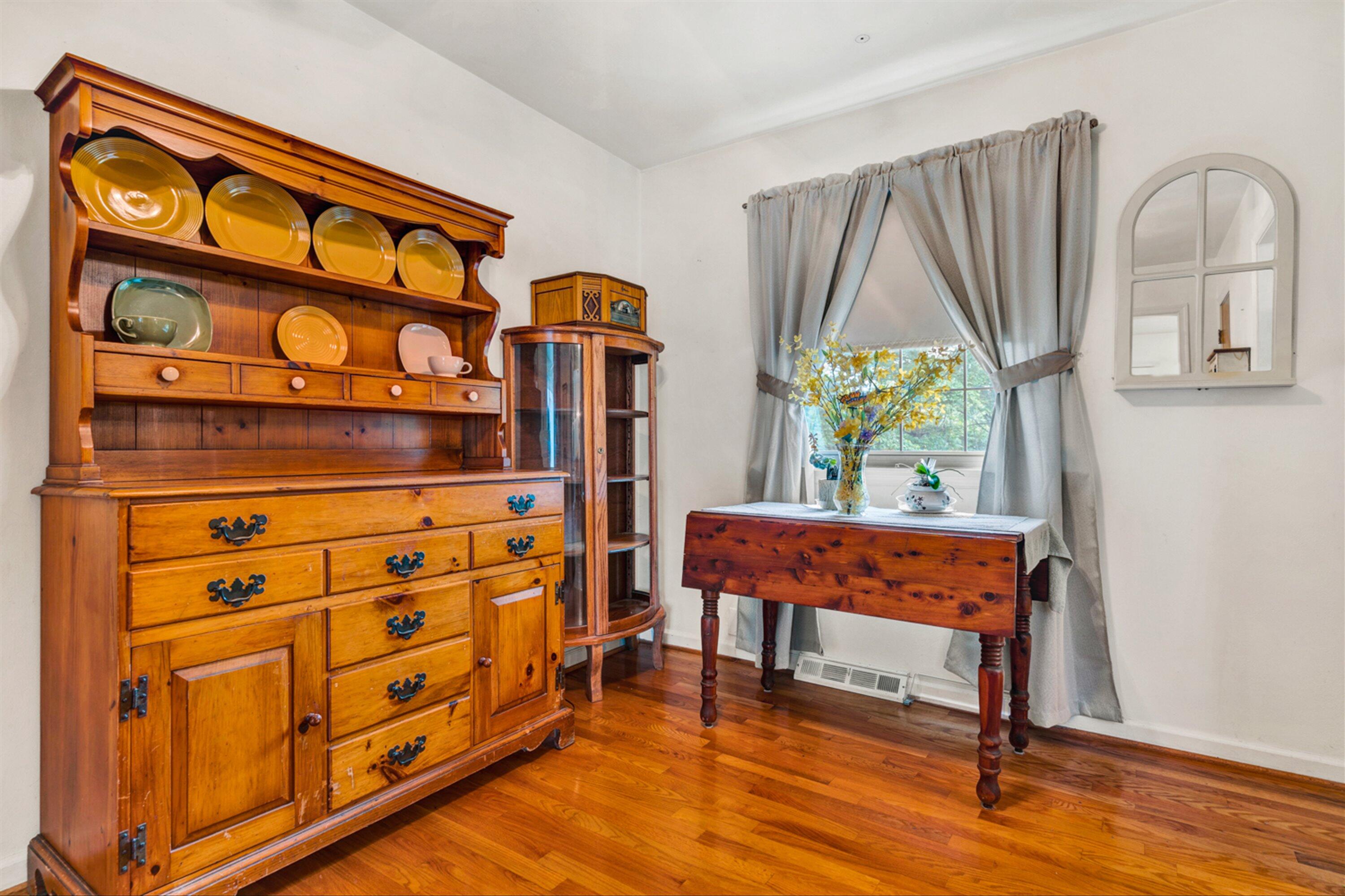 719 Mason Road Vinton, VA 24179 - Photo 5 of 31 05-DSC02787