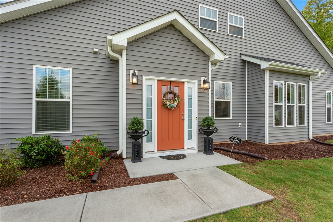 100 Tiger Pond Road Easley, SC 29642 - Photo 3 of 41 Gallery Image 3